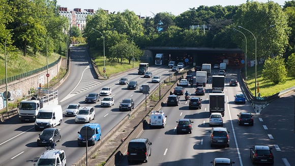Paris Çevre Yolu'nda Ağustos Ayı Gece Kapatmaları: Sürücülerin Bilmesi Gerekenler