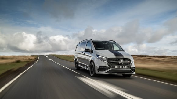 Mercedes Vito Sport-X ile Dinamik Ticari Araç Segmentine Giriş Yapıyor