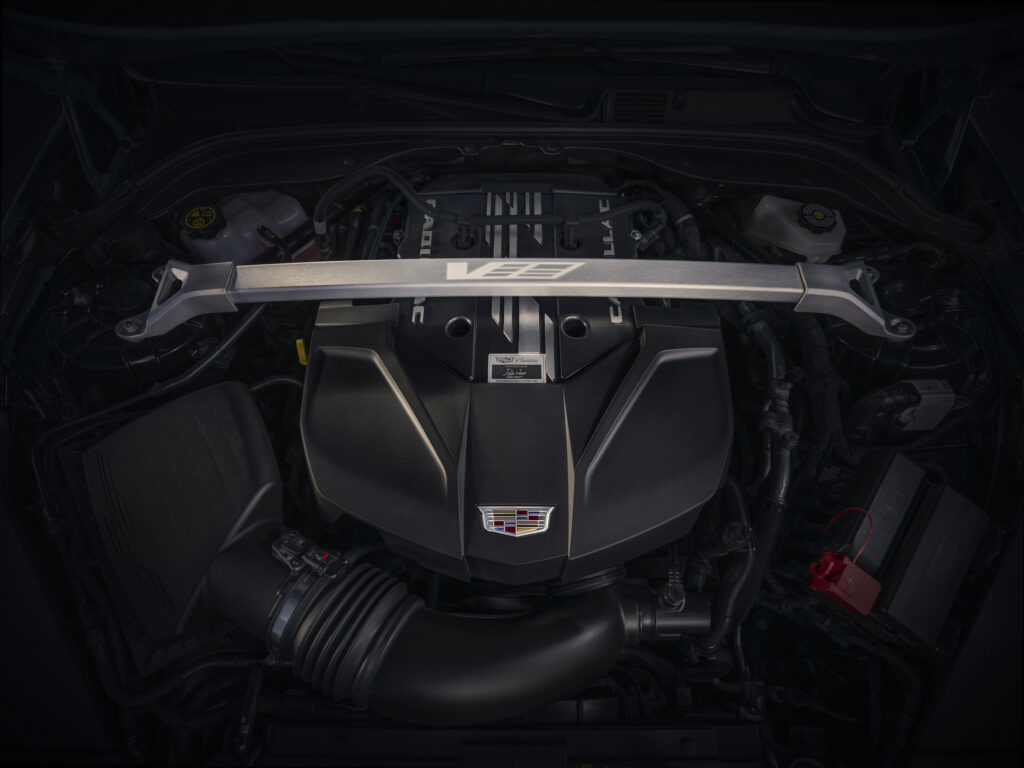 Chevrolet Camaro Geri Dönüyor: İkonik Coupe Dört Kapılı Bir Sedan mı Olacak?