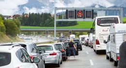 Brenner ve Tauern otoyolu trafiği - Avusturya Transit Yollarında Yoğun Hafta Sonu: Brenner ve Tauern'de Trafik Uyarısı
