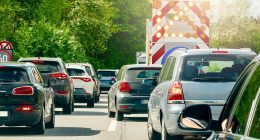 14-16 Ağustos Stau-Wochenende: Almanya Trafik Rehberi
