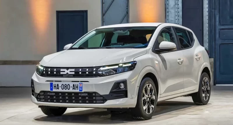 Dacia Sandero Essential: Giriş seviyesi donanım yeterli mi?