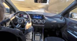 Mercedes-Benz Geri Adım Atıyor: Fiziksel Düğmeler Kokpite Geri Dönüyor