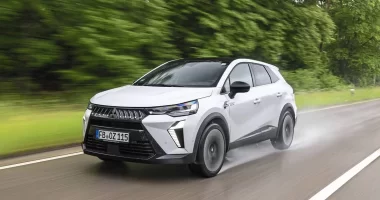 Mitsubishi Grandis Vollhybrid: B-Segment Teknolojisiyle C-Segmenti Deneyimi