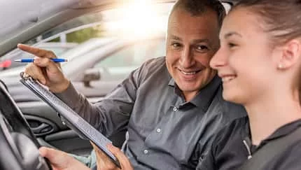 Fahrschulreform: Ehliyet alırken nasıl tasarruf edilir?