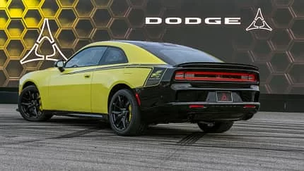 Yeni Dodge Charger Super Bee 2027: 608 Beygirlik Safkan Güç