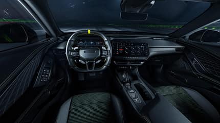 Dodge Charger Super Bee Geri Dönüyor: 608 Beygirlik Safkan Güç