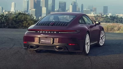 Porsche 911 Carrera S manuel şanzıman opsiyonu ile sürüş keyfini geri getiriyor