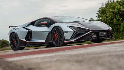 Lamborghini Revuelto SV: Markanın Gelmiş Geçmiş En Güçlü Seri Üretim Modeli