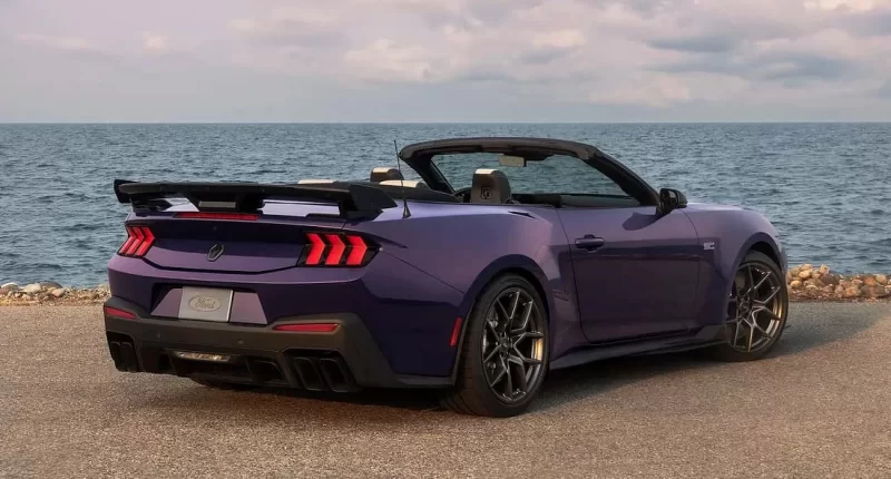 Ford Mustang Dark Horse SC Cabrio: Pist ve Keyif Bir Arada