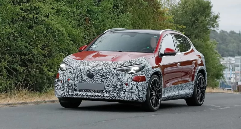 Yeni Mercedes-AMG GLA: Elektrikli SUV Dünyasında Yüksek Performans