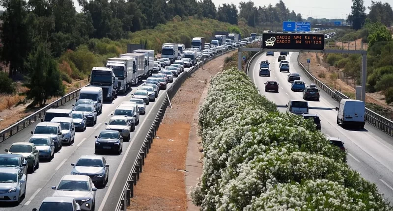 Avrupa'da Trafik Çilesi: Yazın En Zorlu Trafik Haftası Başlıyor