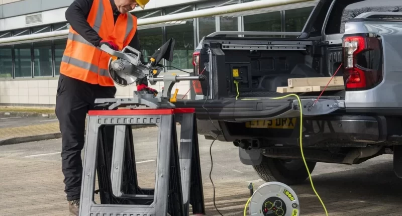 Ford Ranger PHEV ile Ford Ranger Pro Power Onboard teknolojisi devrim yaratıyor