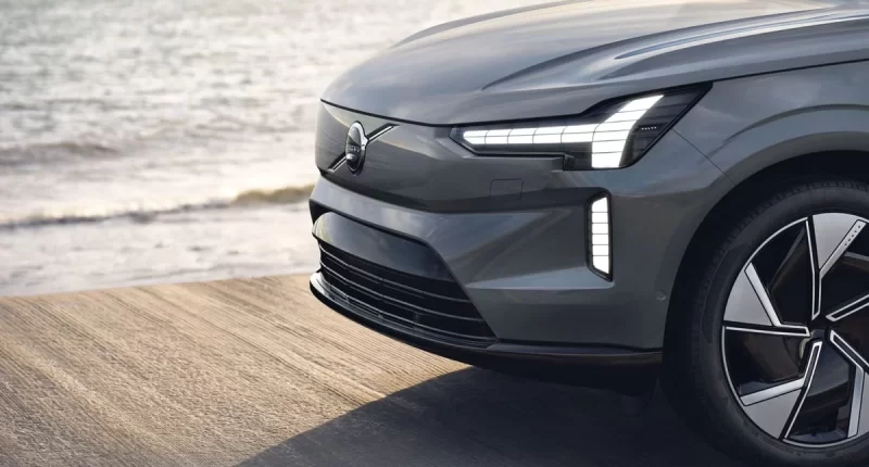 Volvo Connected Safety ile otomobiller artık görünmeyeni haber veriyor