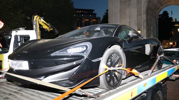 Ferrari Monza SP2 ile Yakalandı: Ehliyetsiz ve Sigortasız Lüks Sürüş