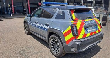 Jandarma filosunda Renault 4 E-Tech ve Audi RS3 sürprizi
