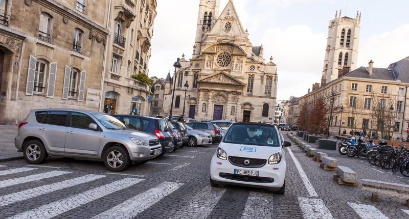 Paris'te Paylaşımlı Araç Dönemi Yeniden Başlıyor: Autolib'in Mirası mı, Yeni Bir Başlangıç mı?