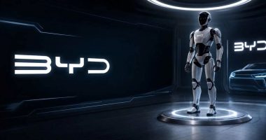 BYD'nin yeni robotu Xiao Di, otomotiv sektöründe dijital dönüşümü başlatıyor