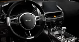 Aston Martin manuel vites seçeneklerine kapılarını aralıyor