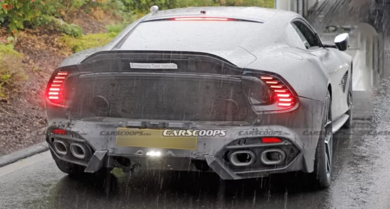 Aston Martin Vanquish S: 838 HP ve Sıradışı Egzoz Tasarımı