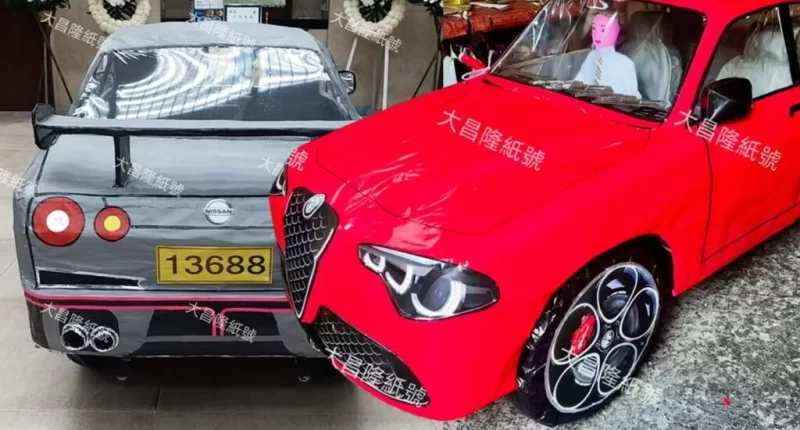kağıttan otomobil replikaları - Ahiret İçin Lüks Otomobil: Kağıttan Porsche ve GT-R Modelleri