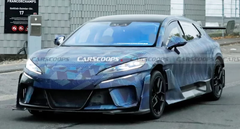 Denza Z9 GT'nin 1.973 HP'lik Yeni Versiyonu Yolda