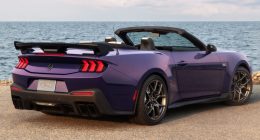 Ford Mustang Dark Horse SC Convertible ile Açık Hava Performansında Zirveye Çıkıyor