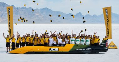JCB Hydromax Yeni Bir Kara Hız Rekoru Kırdı