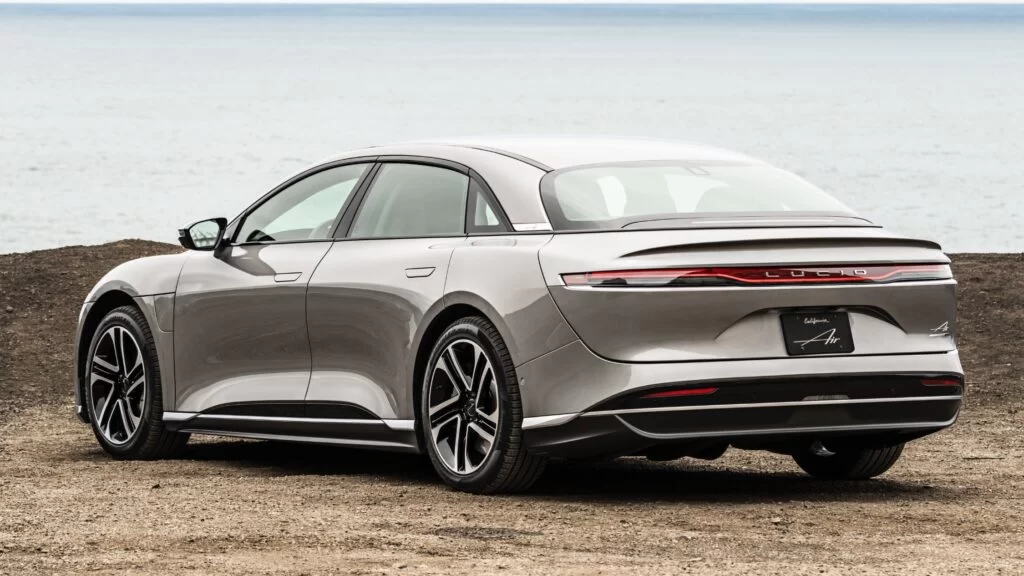 Lucid Air geri çağırma operasyonu: Aracınızı dışarıda park edin
