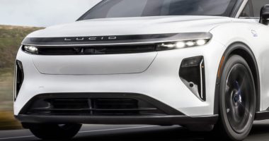 Lucid Gravity GT-S: 1.070 Beygirlik Üç Sıralı Devrim