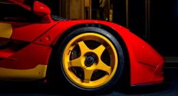 İki Kez Kaza Yapan McLaren F1 GTR Rekor Fiyatla Satıldı