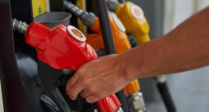 Ağustos Ayında Benzin Fiyatları Tüm Zamanların Rekoruna Koşuyor