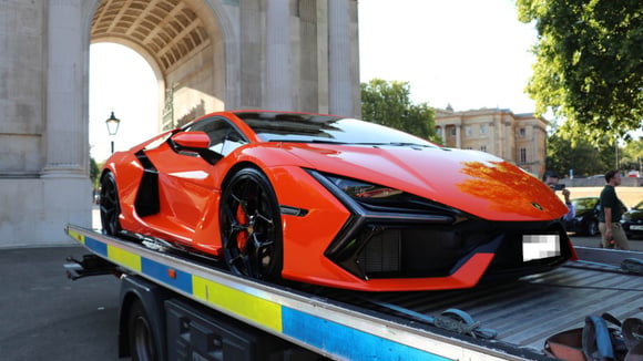Ferrari Monza SP2 ile Yakalandı: Ehliyetsiz ve Sigortasız Lüks Sürüş