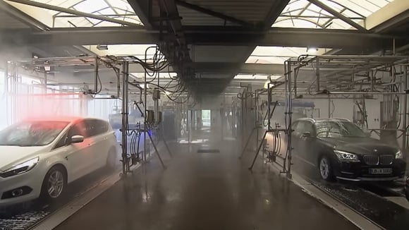 Oto yıkama işletmeleri su kısıtlamaları nedeniyle ciddi kriz yaşıyor