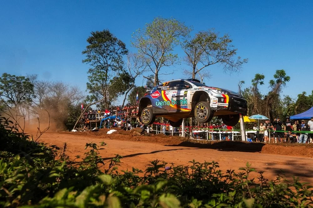 Sami Pajari'den Tarihi Zafer: WRC Şampiyonluk Yarışı Kızıştı