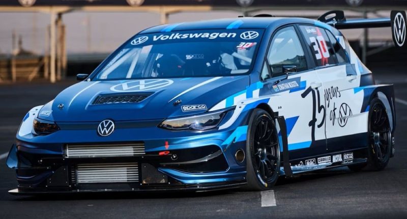 Volkswagen'den 1000 Beygirlik Canavar: İşte Karşınızda Mega Golf