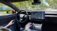 Tesla Full Self-Driving Avrupa yollarında: Güvenlik testleri neden gizli tutuluyor?