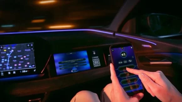 Volkswagen AirConsole - Volkswagen otomobilleri oyun konsoluna dönüştüren AirConsole'u duyurdu