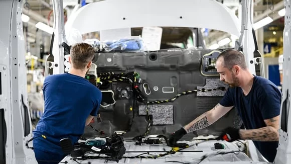 Renault İspanya Yatırımı: Geleceğin Elektrikli Modelleri Şekilleniyor
