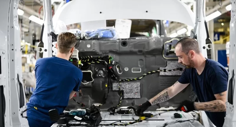 Renault İspanya Yatırımı: Geleceğin Elektrikli Modelleri Şekilleniyor