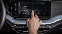 Modern araçlarda infotainment sorunları kaliteyi düşürüyor