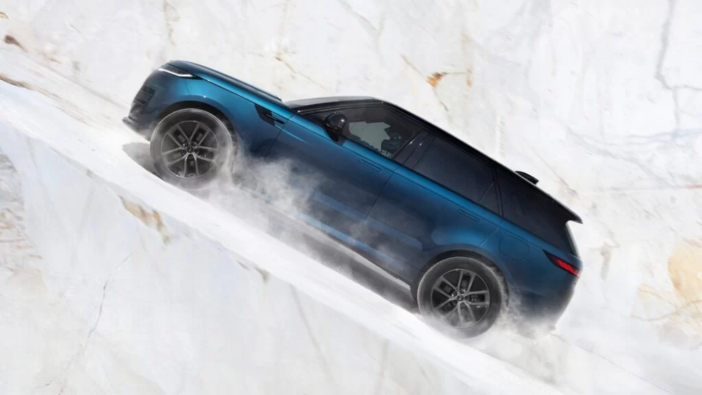 Yeni Range Rover Sport Electric: V8 Performansı Elektrikli Dünyada