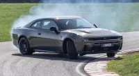 Dodge Charger Scat Pack: Yeni Nesil Muscle Car Performansı
