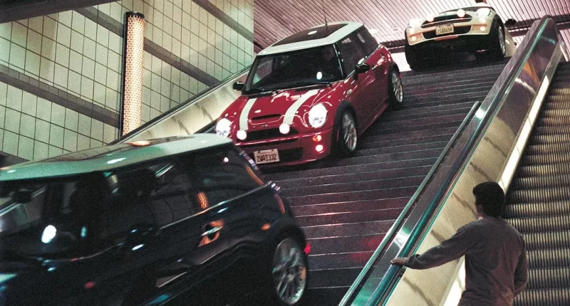 Sinema Tarihinin Gizli Elektrikli Mini Cooper Modelleri