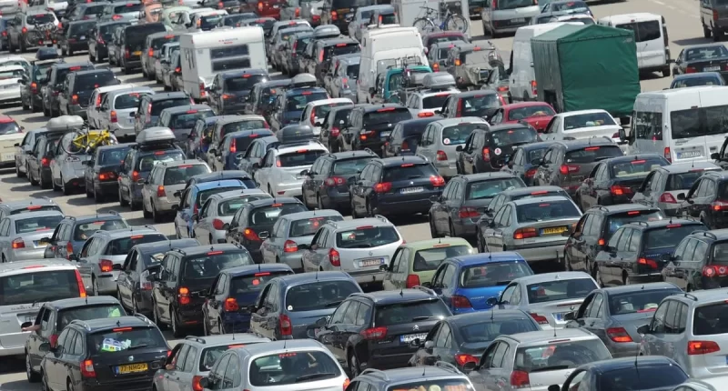Fransa'da trafik yoğunluğu: Yaz aylarında sıkışıklık nasıl azaldı?