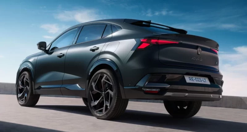 Renault Rafale Hypnotic: Markanın En Pahalı SUV Modeliyle Tanışın