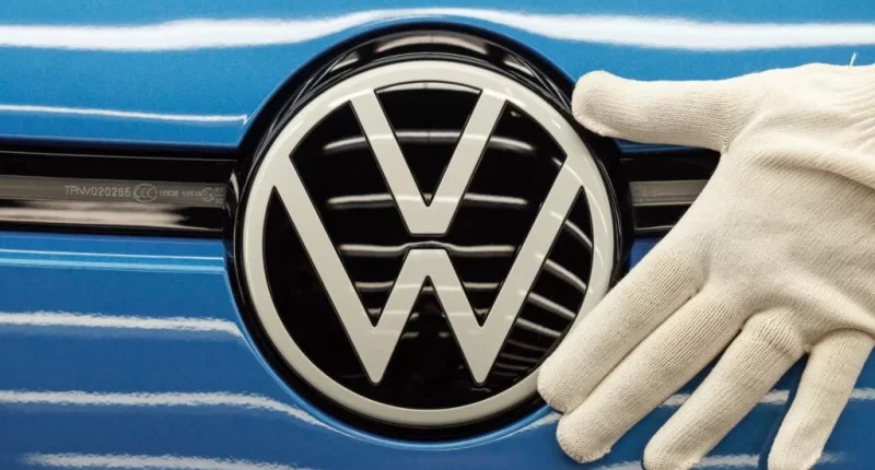 Volkswagen yapılandırma planı ile dört fabrikasını kapatmaya hazırlanıyor