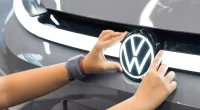 Volkswagen krizin eşiğinde: Dev üreticinin zorlu dönüşüm süreci