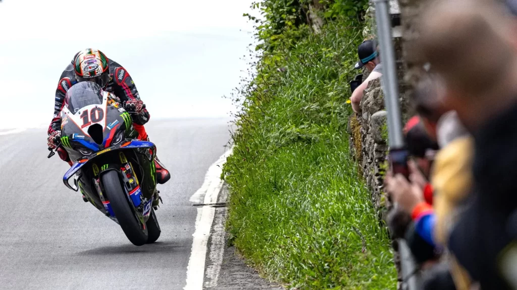 Peter Hickman British Superbike serüvenine nokta koyuyor