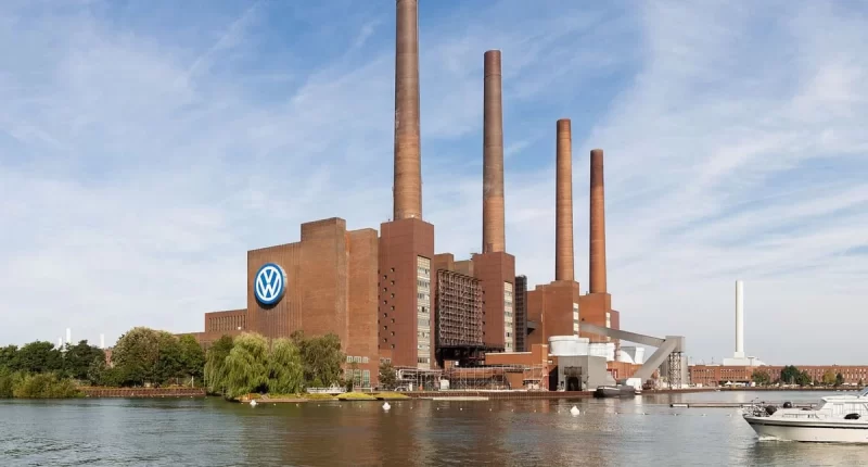 Volkswagen Osnabrück fabrikasını devrediyor: Otomotivden savunma sanayiine geçiş